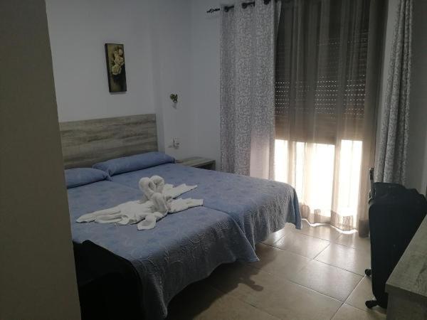 Hostal Malia كونيل ذي لا فرونتيرا المظهر الخارجي الصورة